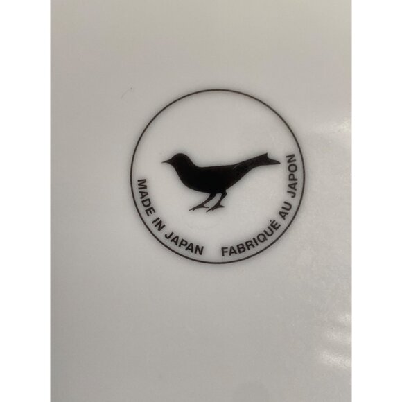 Anthropologie Peacock 10" Dinner Plate Japan Black White Gold Rim Discontinued - Picture 6 of 8